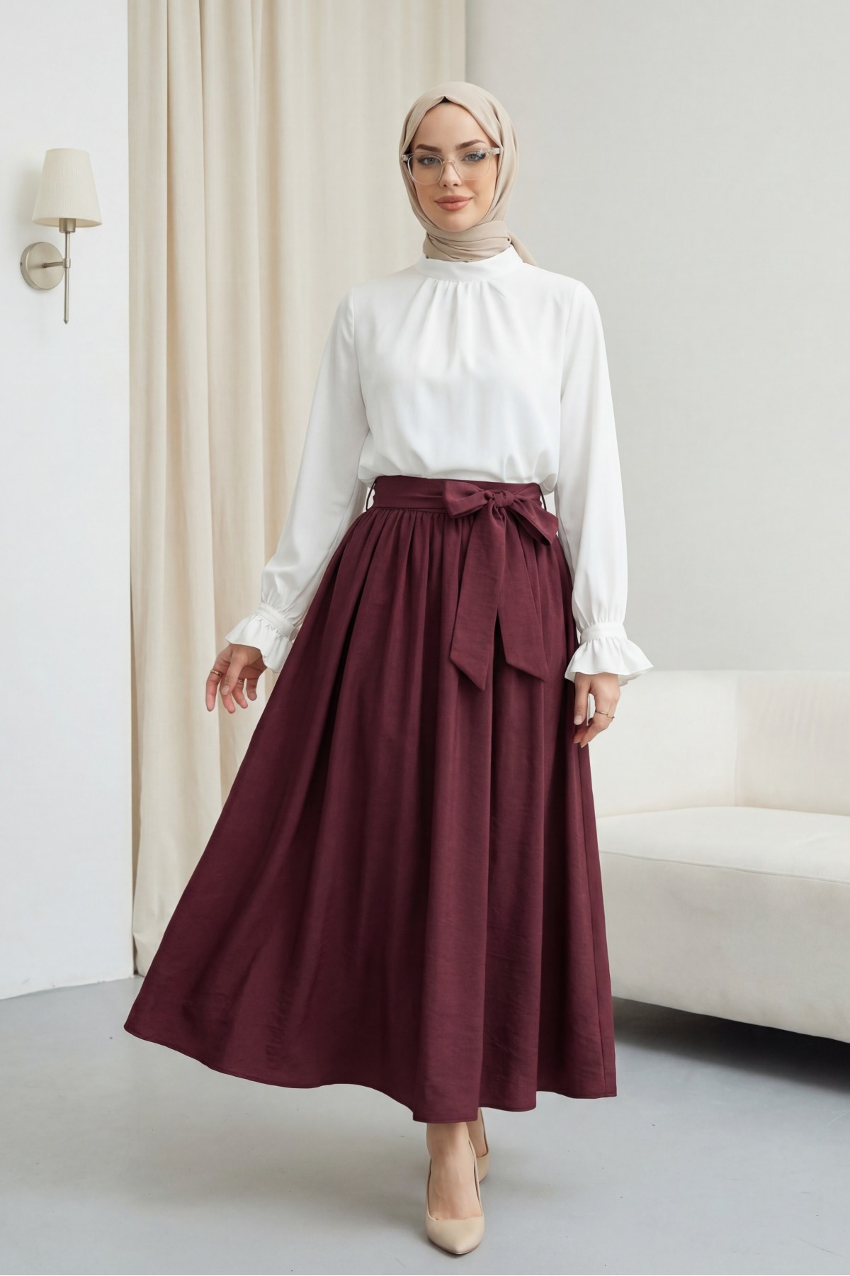 Dik Yaka Kolu Fırfırlı Bağcıklı Arkası Fermuarlı İthal Krep Bluz -Beyaz