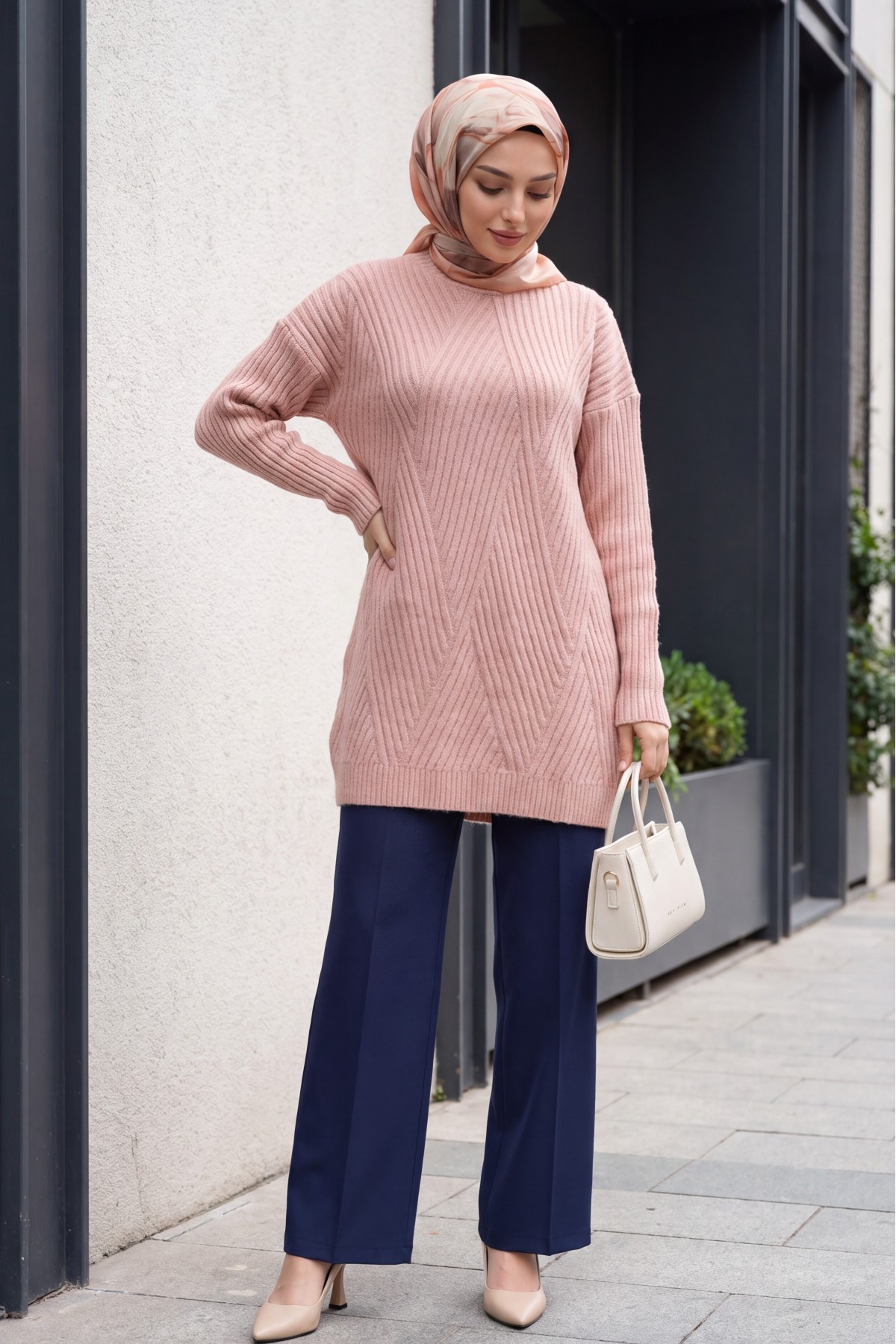 Execution Knitting Diamond Patterned Knitwear Tunic   -Powder