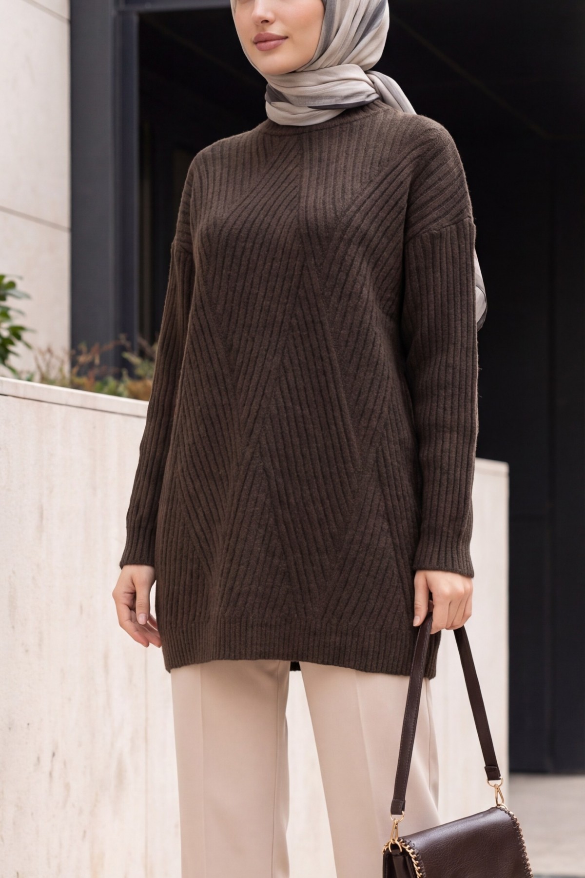 Execution Knitting Diamond Patterned Knitwear Tunic   -Dark Coffee
