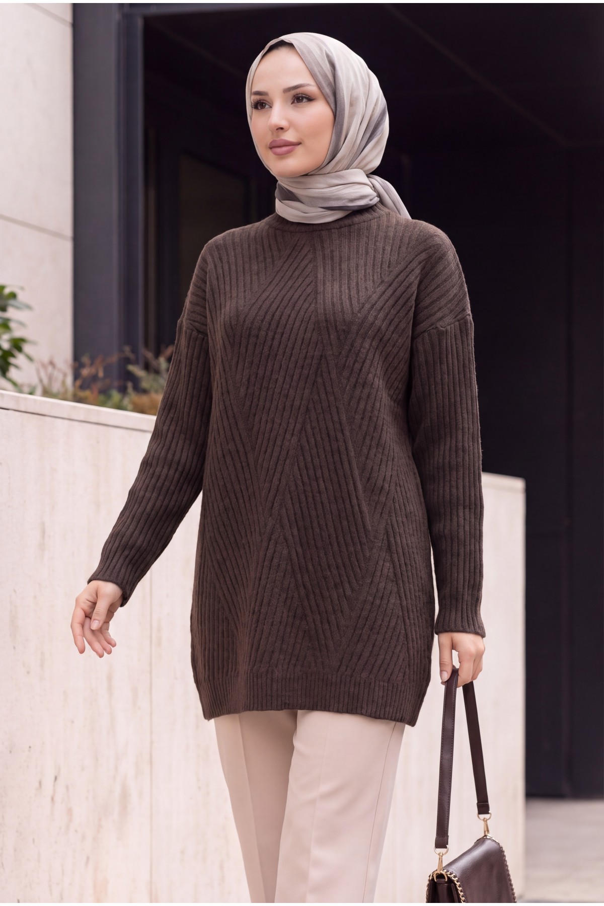 Execution Knitting Diamond Patterned Knitwear Tunic   -Dark Coffee