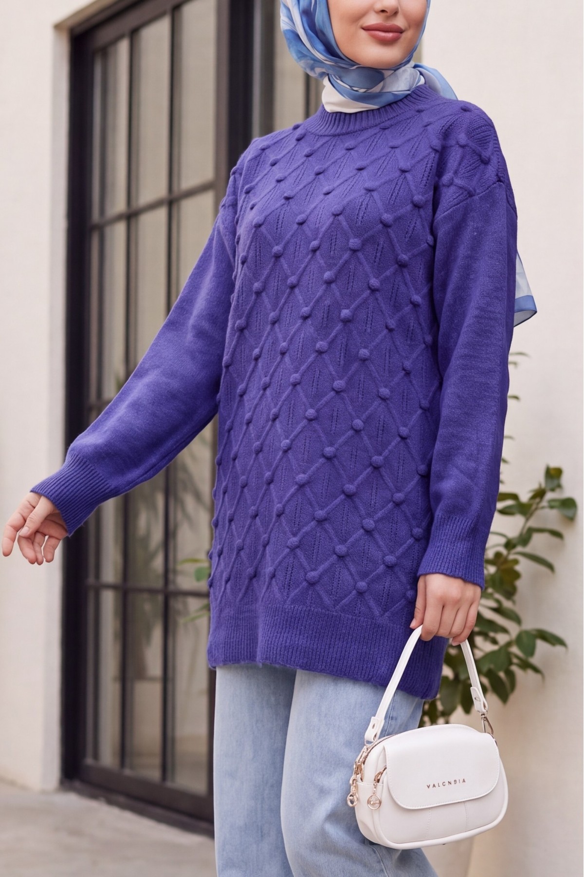Crew Neck Plaid Loose-Fit Knit Tunic with Front Pom-Poms -İndigo