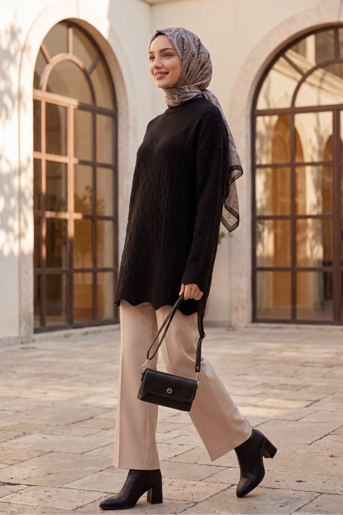 Oversized Crew-Neck Knit Tunic with Chain Pattern -Black