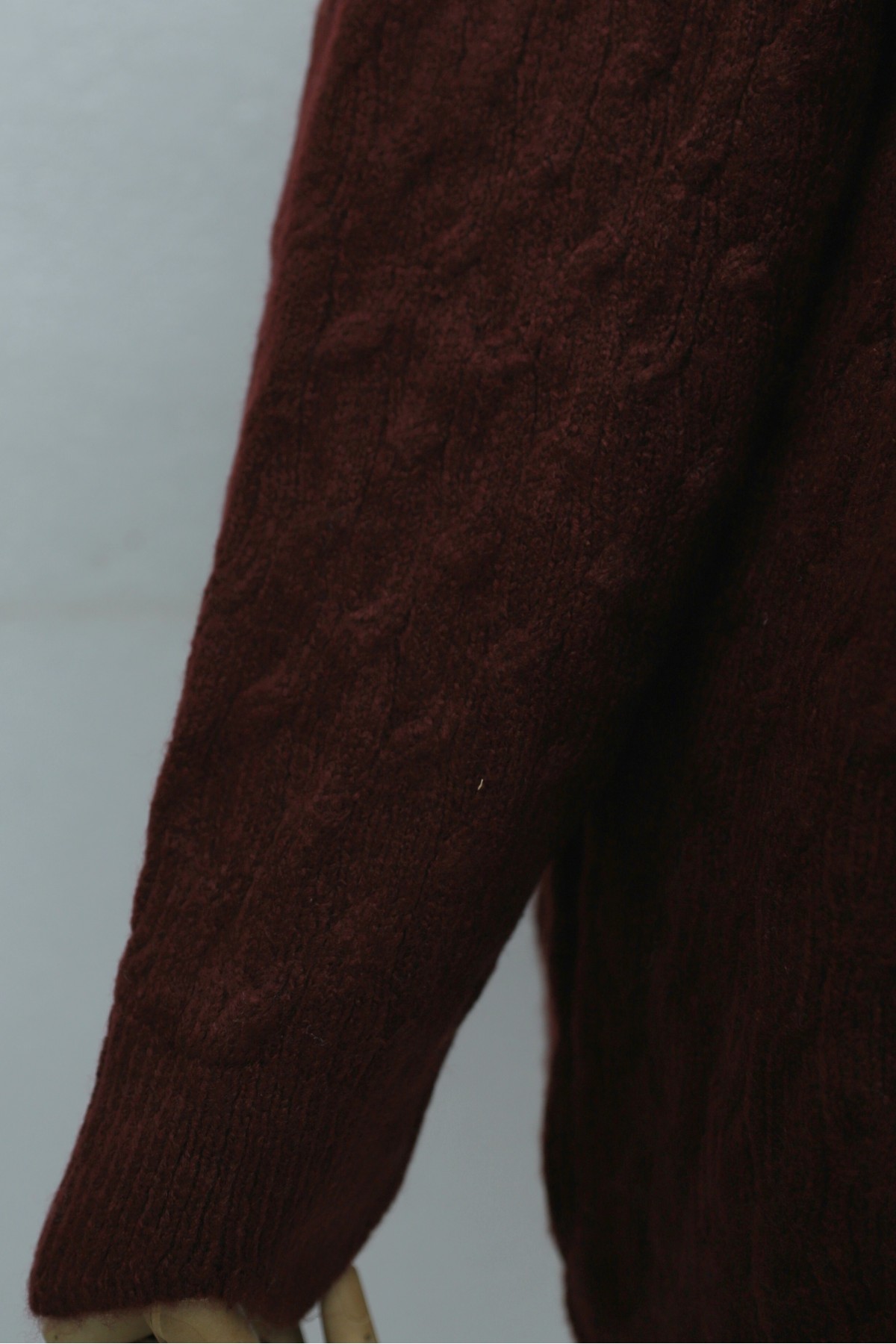Oversized Crew-Neck Knit Tunic with Chain Pattern -Maroon