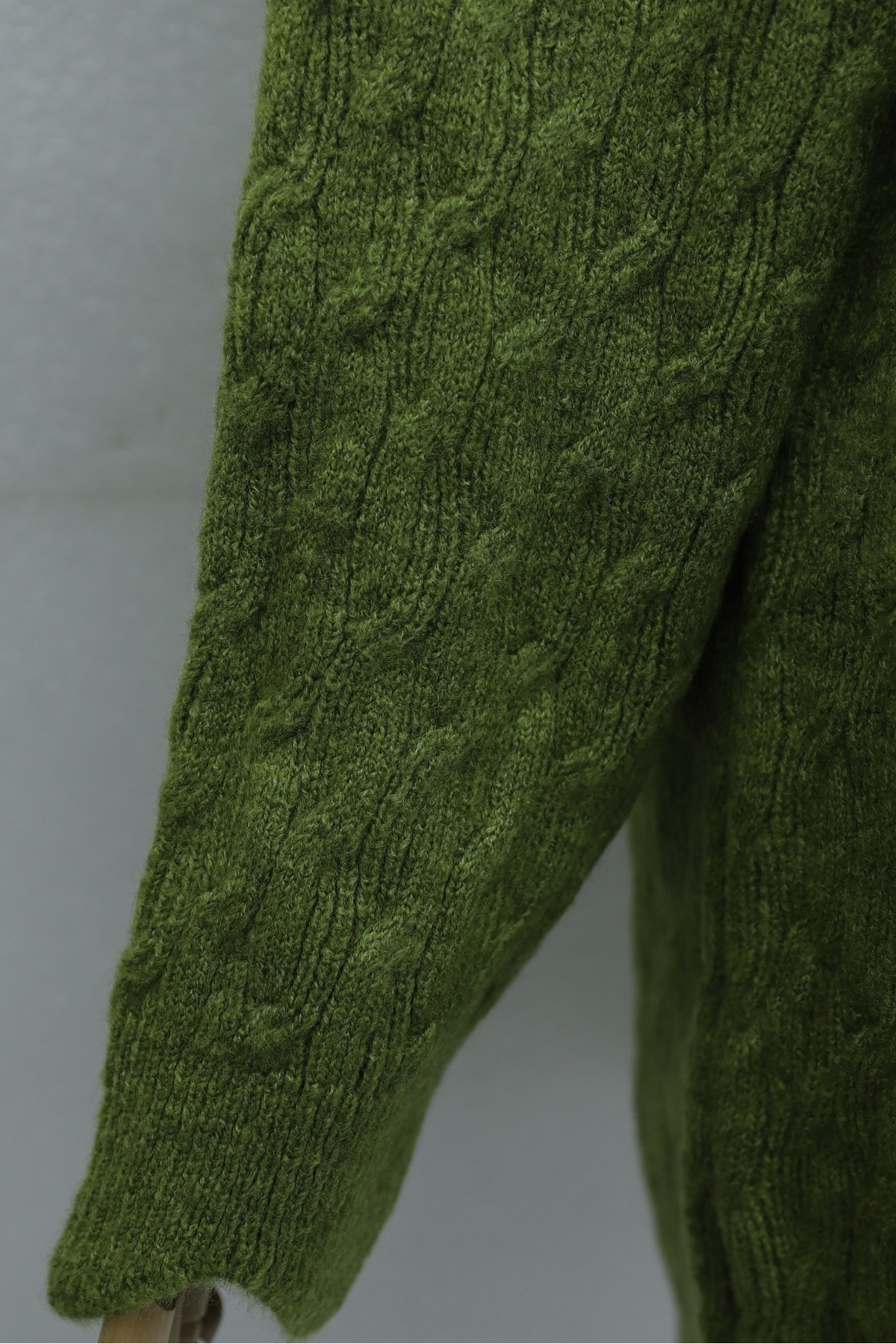Oversized Crew-Neck Knit Tunic with Chain Pattern -PISTACHIO GREEN