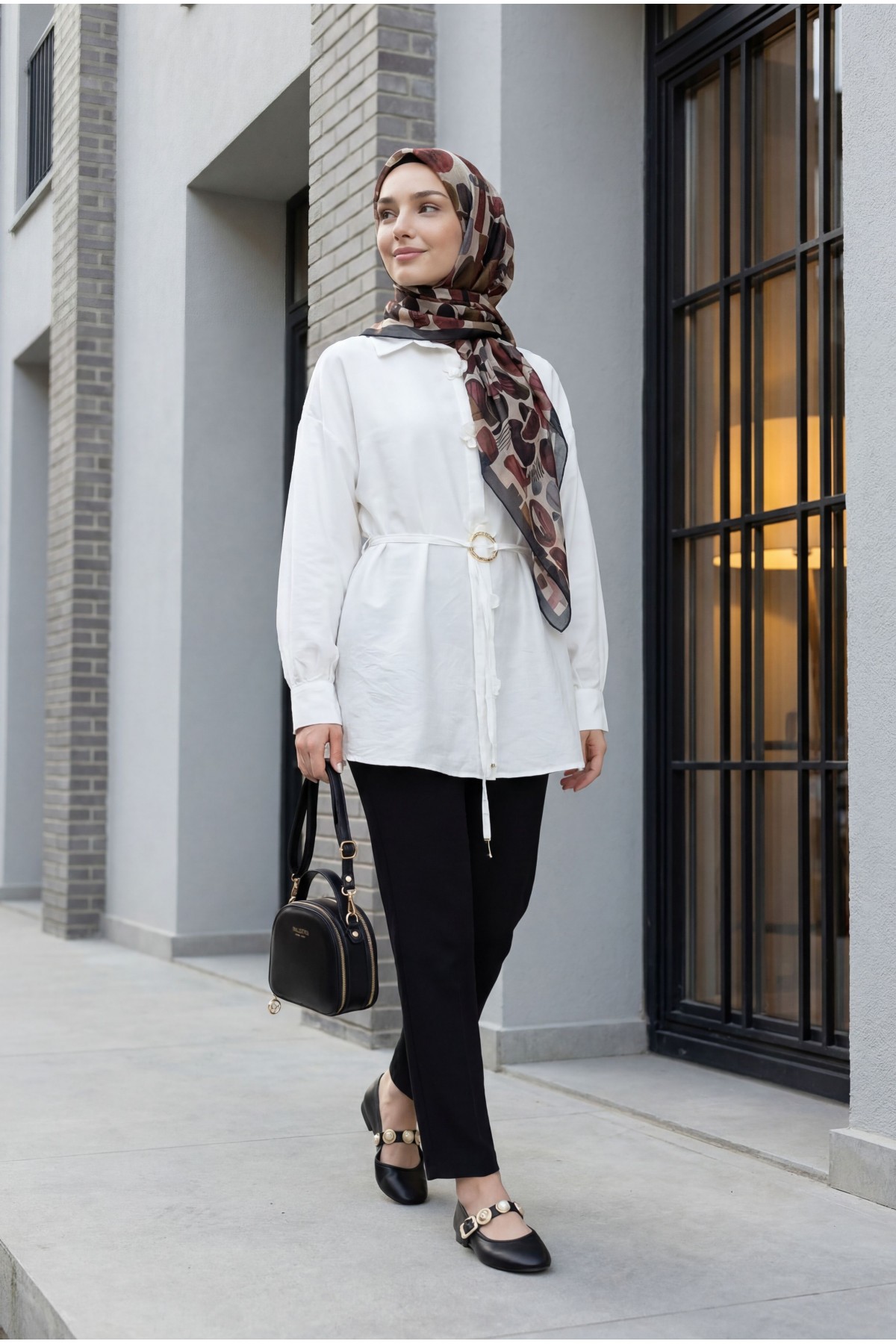 Modal Tunic with Floral Detail and Buckle Belt -White
