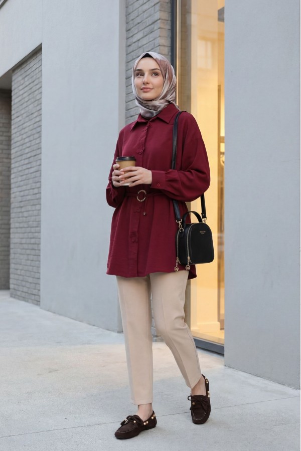 Önü Çiçek Detaylı Tokalı Kemerli Modal Tunik  -Bordo