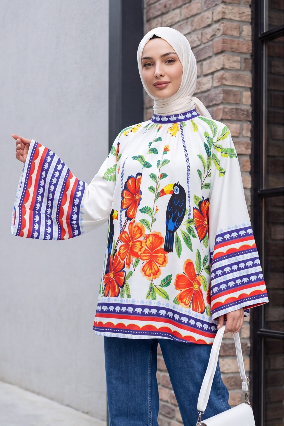 Beli Kuşaklı Oversize Geniş Kol Desenli Tunik  -Beyaz