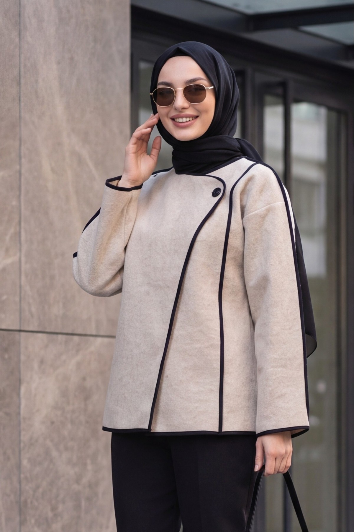 Asymmetric Front-Closure Textured Cardigan -Mink color