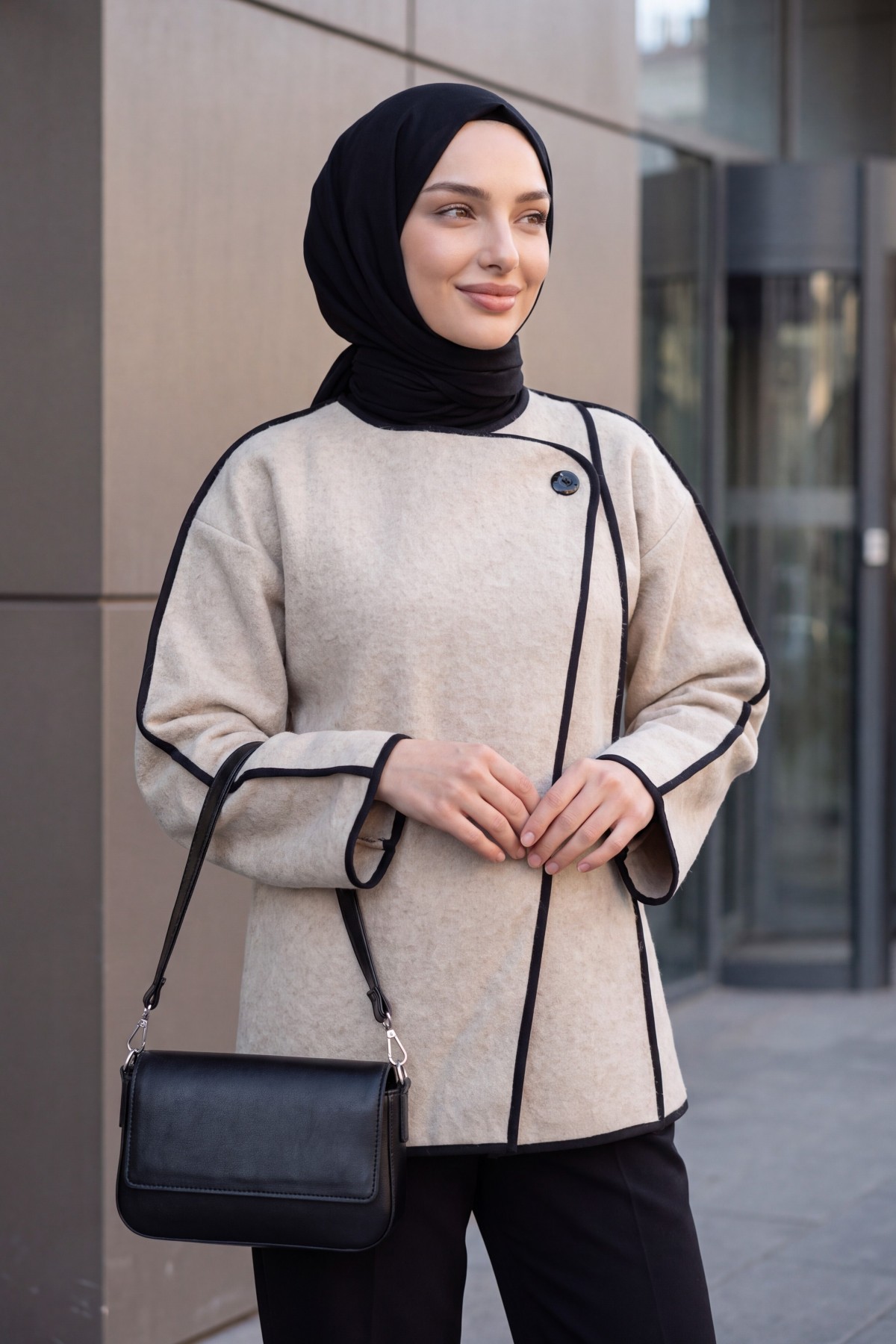 Asymmetric Front-Closure Textured Cardigan -Mink color