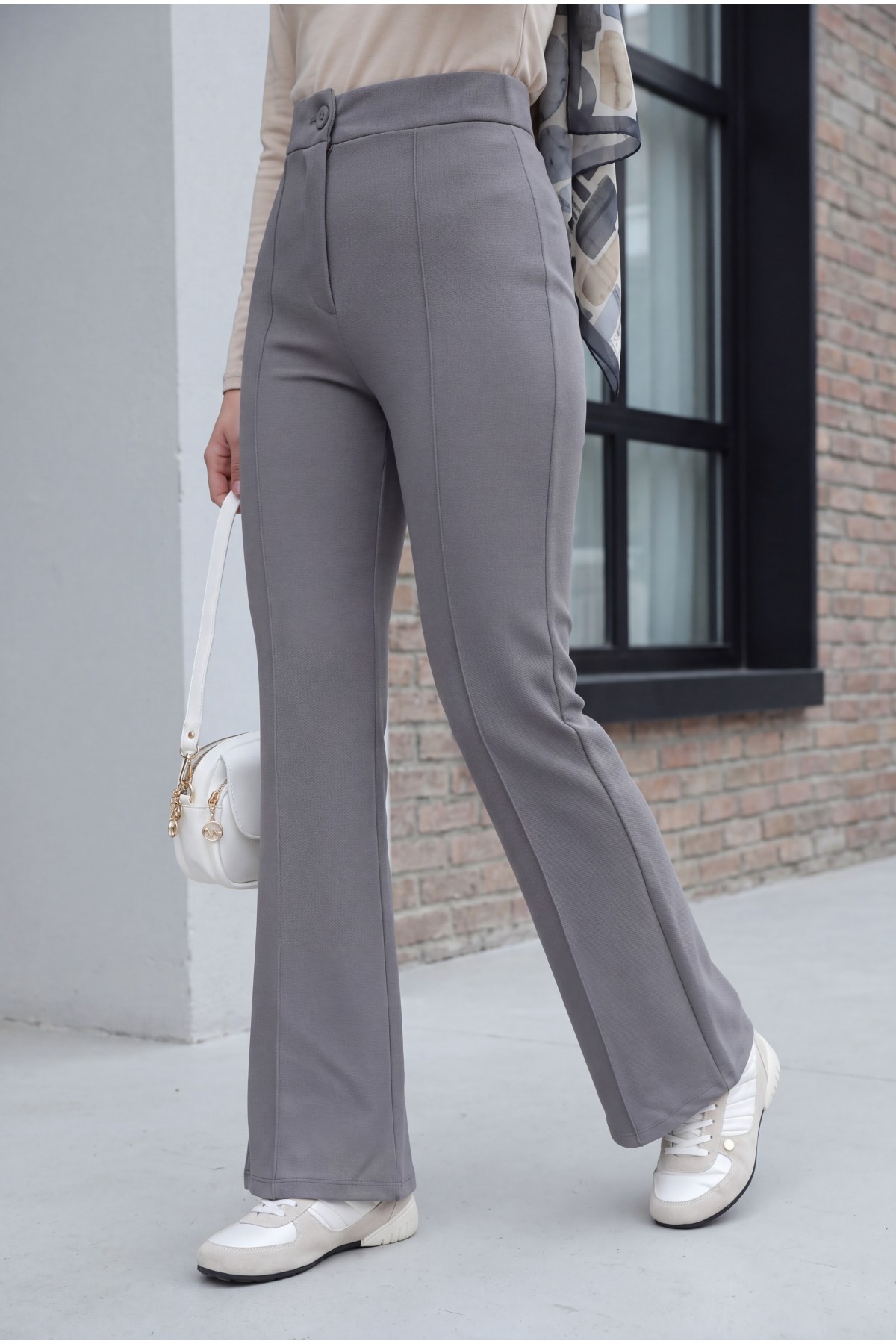 Buttoned, Elastic Waist, Lycra Palazzo Pants    -Grey