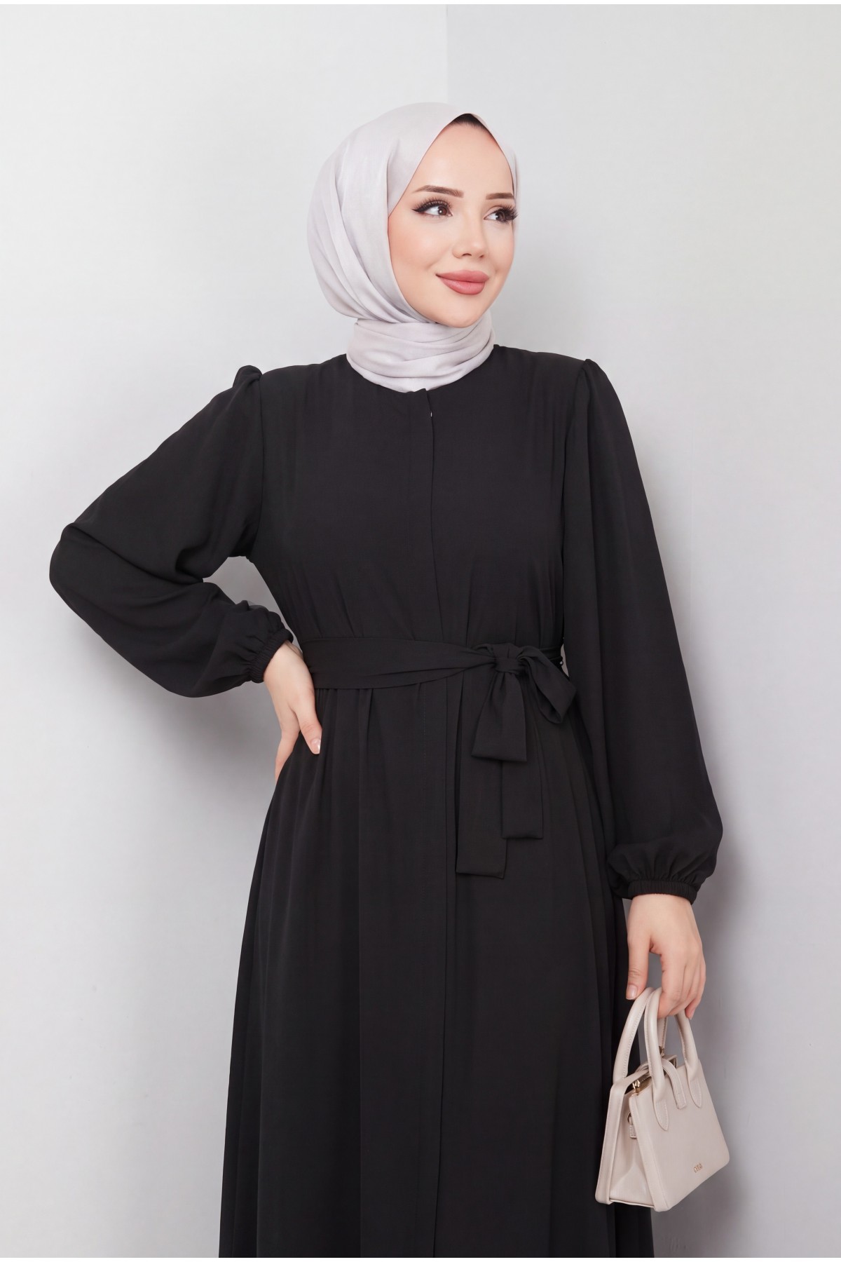 Elasticated Sleeves, Tied Waist, Zippered Abaya -Black