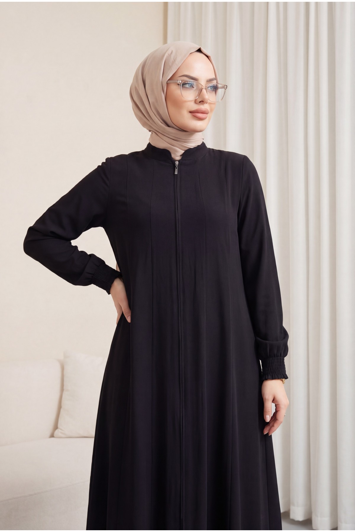 Side Pocket, Full Zipper, Elastic Sleeve Abaya -Black