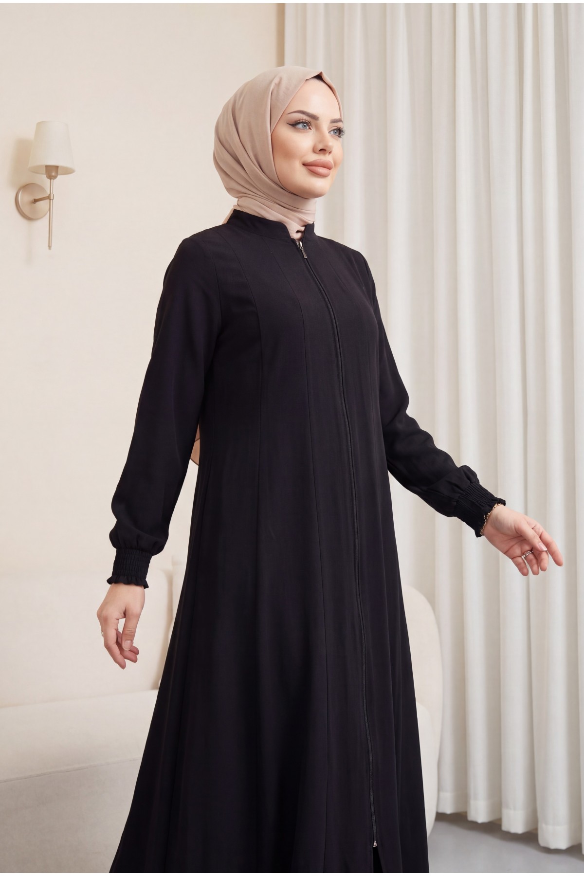 Side Pocket, Full Zipper, Elastic Sleeve Abaya -Black