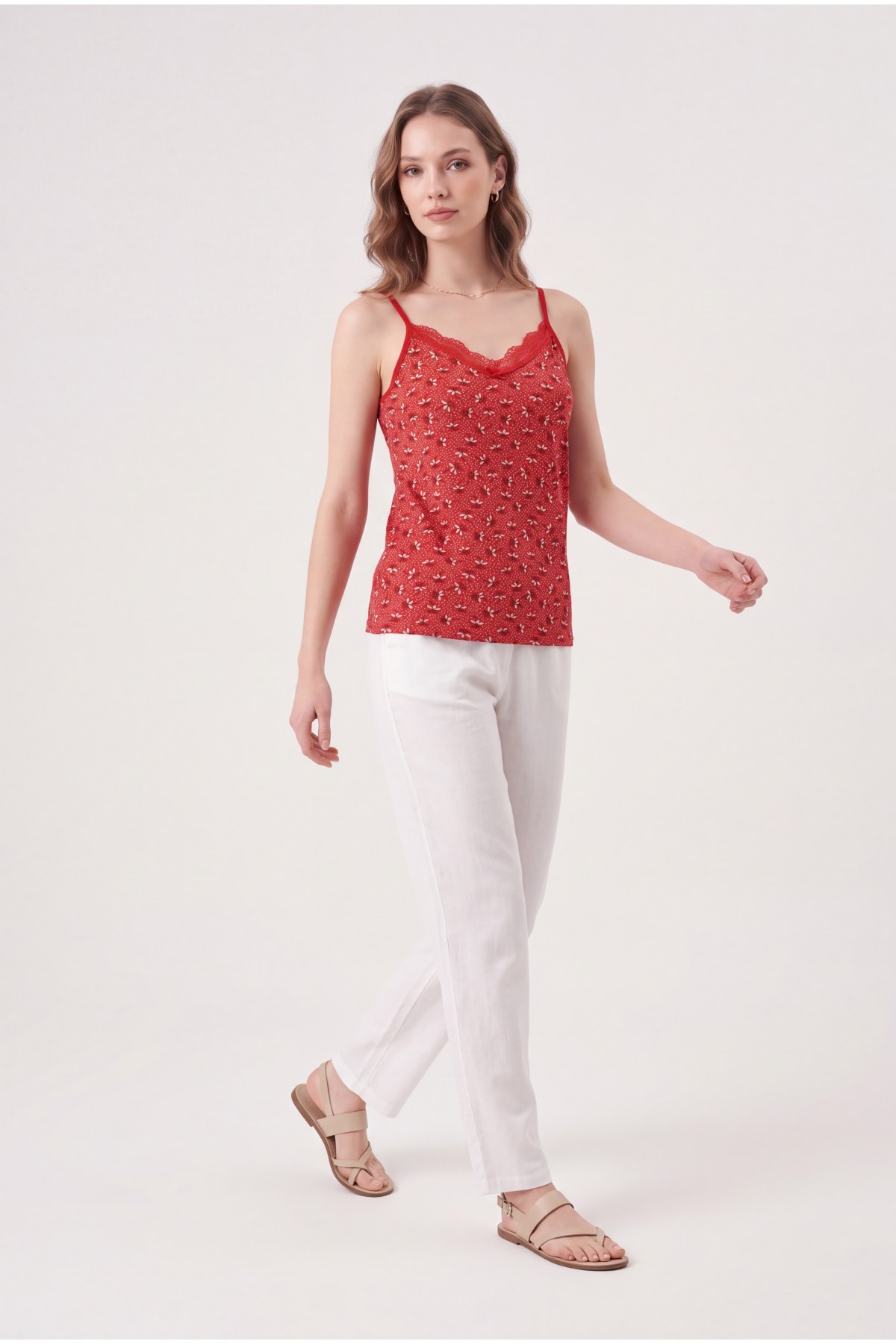 Floral Patterned Lace Strappy Undershirt -Red