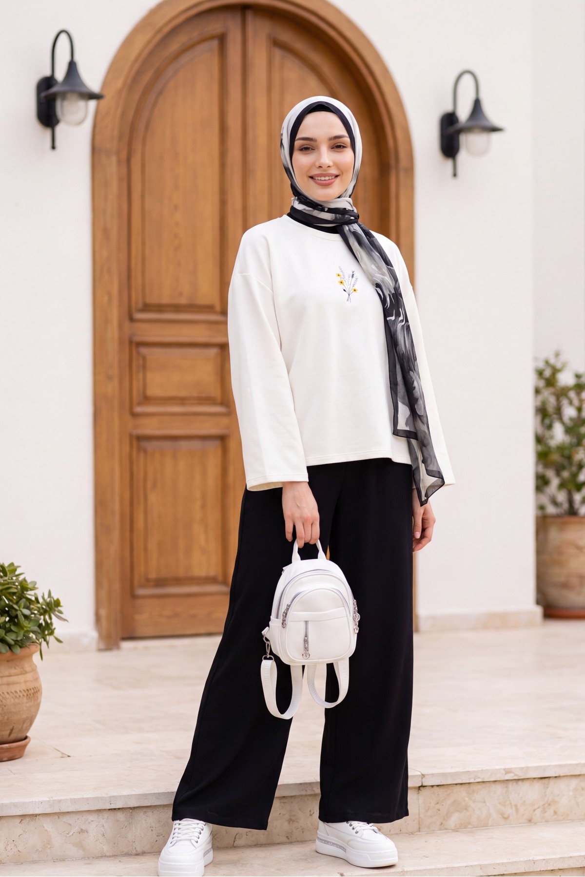 Elasticated Waist, Drawstring, Pockets, Wide Leg Summer Linen Trousers -Black