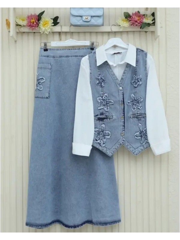 Çiçek Nakışlı Cep Detaylı Yelekli Kot Takım  -Buz Mavi