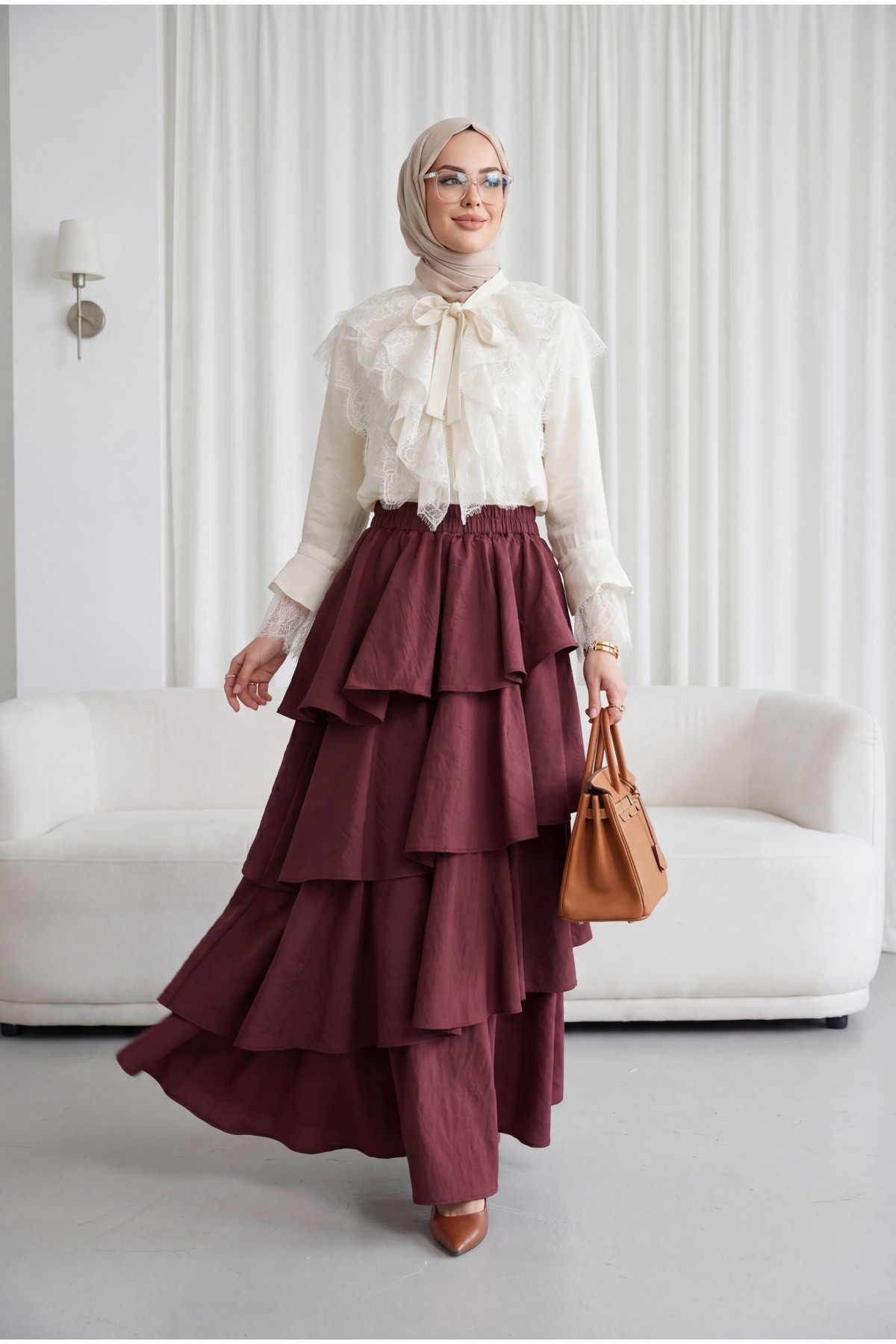 Yakası Bağcıklı Fırfırlı Dantel Detaylı Arkası Uzun Cupra Gömlek   -Ekru