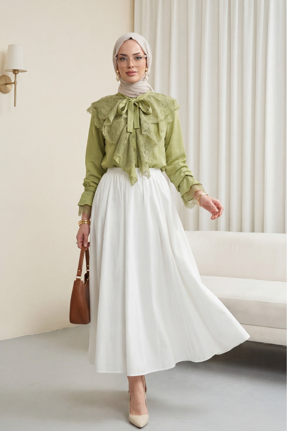 Yakası Bağcıklı Fırfırlı Dantel Detaylı Arkası Uzun Cupra Gömlek  -Yağ Yeşili