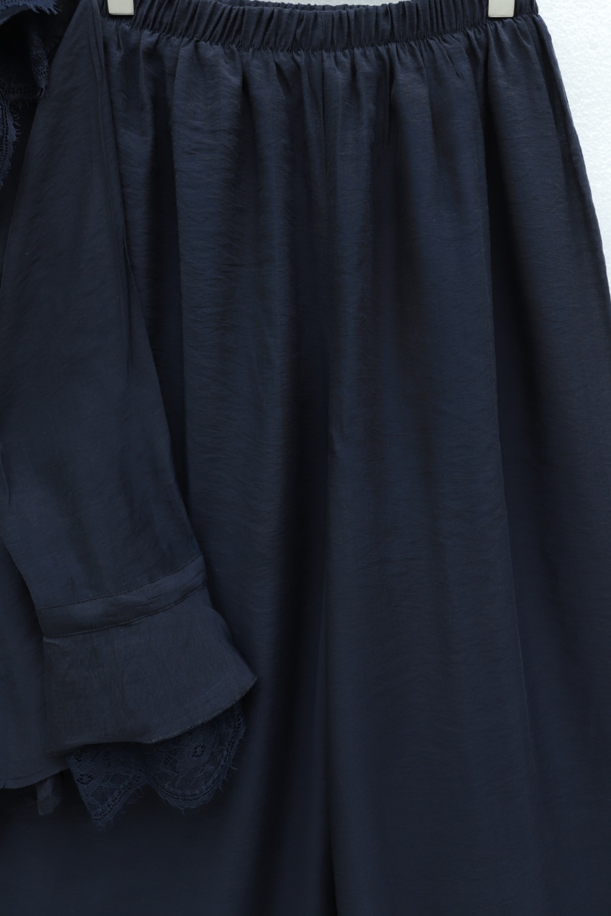 Yakası Bağlamalı Dantelli Fırfırlı Kemerli Pantolonu Astarlı Cupra Takım  -Laci