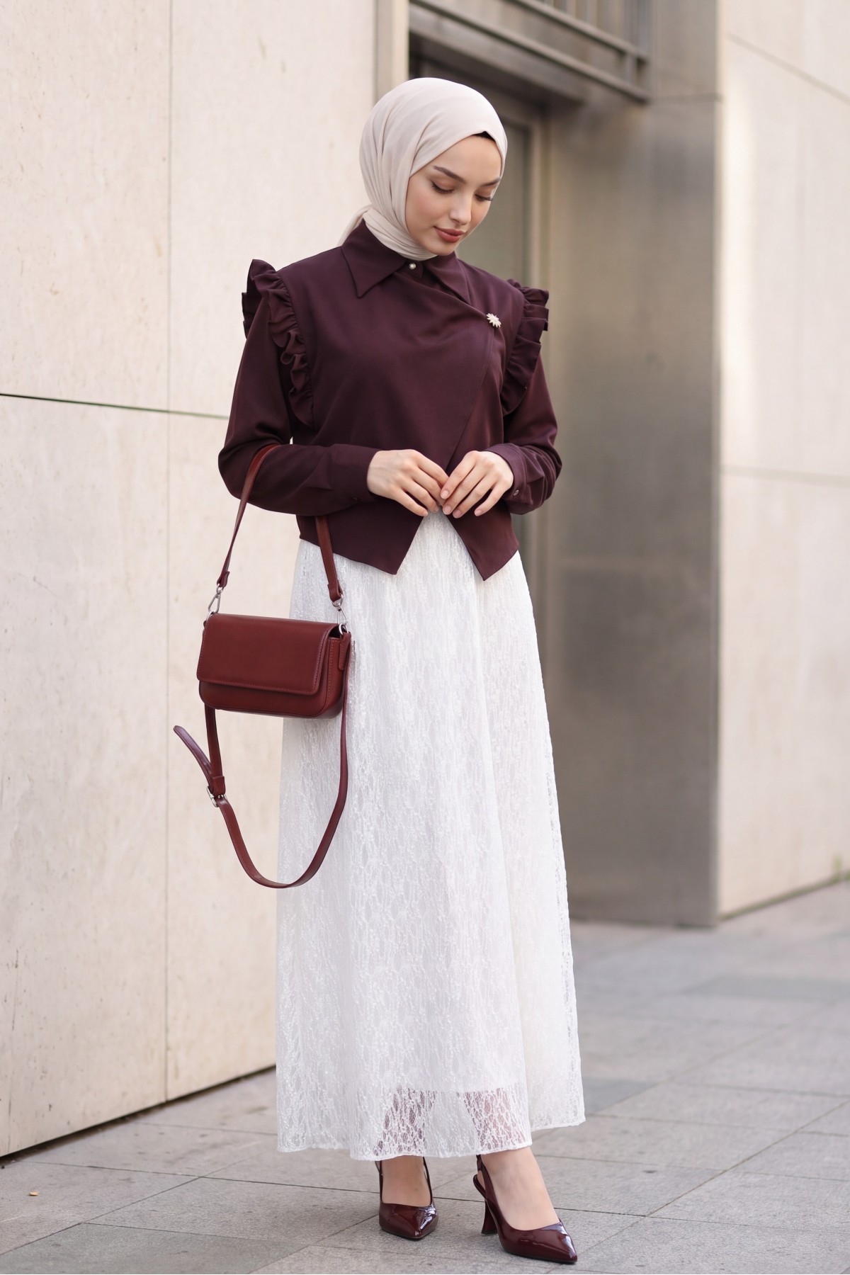 Lace-Detail Skirt with Elastic Waist and Lining -White