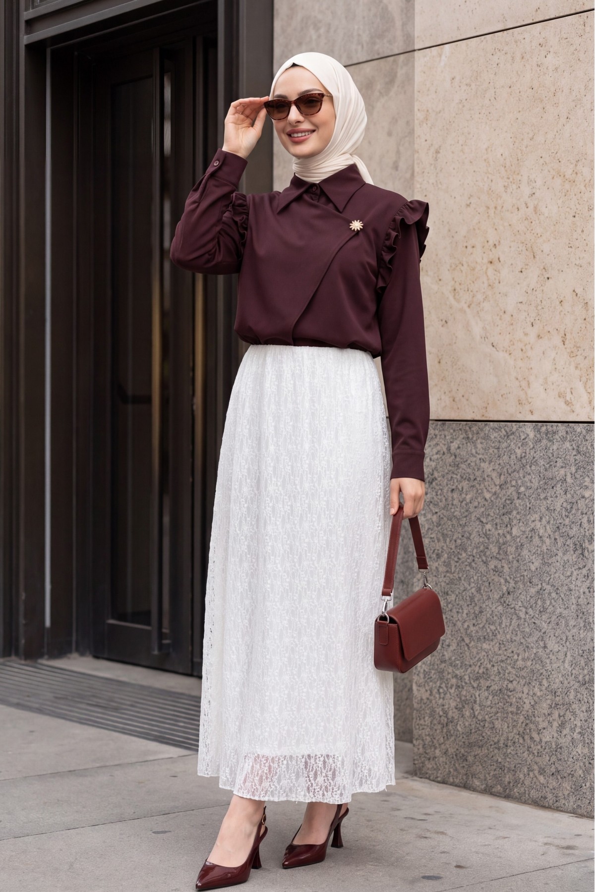 Lace-Detail Skirt with Elastic Waist and Lining -White