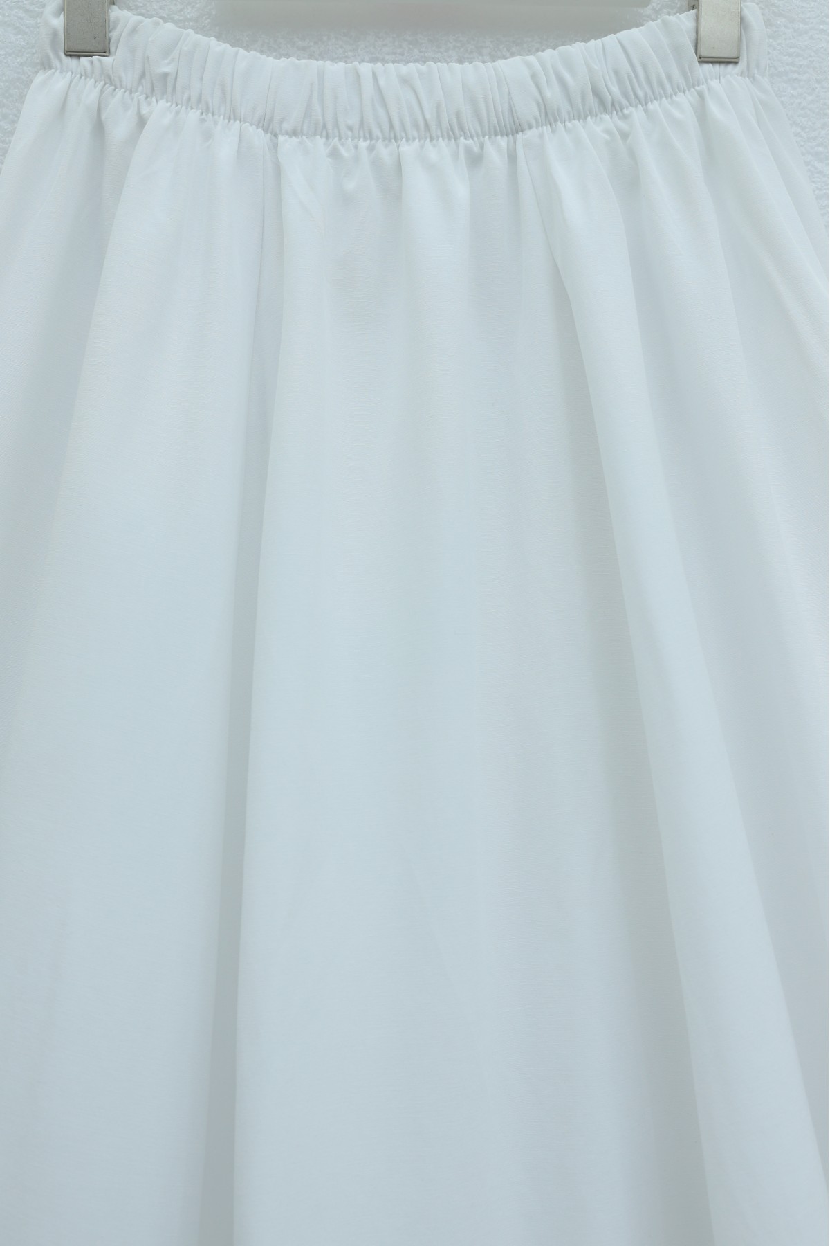 Lined Poplin Balloon Skirt with Elastic Waistband -White