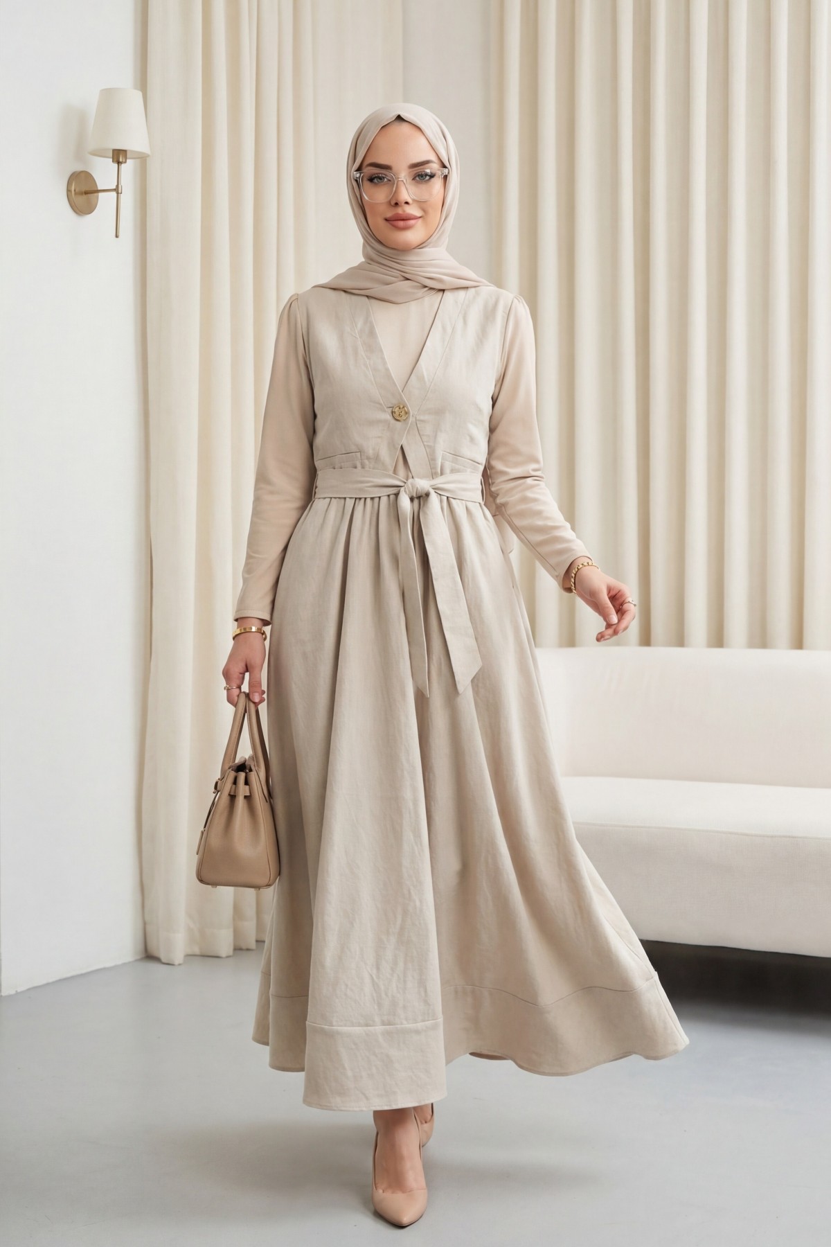 فستان كوبرا بخصر مطاطي وتفاصيل صدرية -اللون البيج