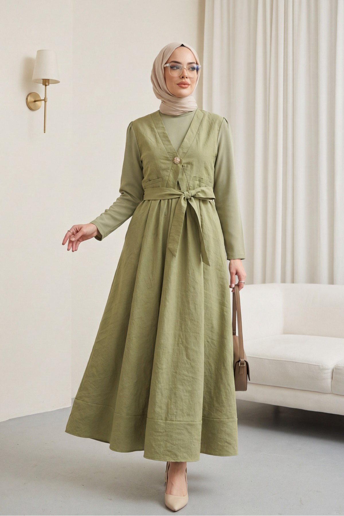 فستان كوبرا بخصر مطاطي وتفاصيل صدرية -كاجلا جرين