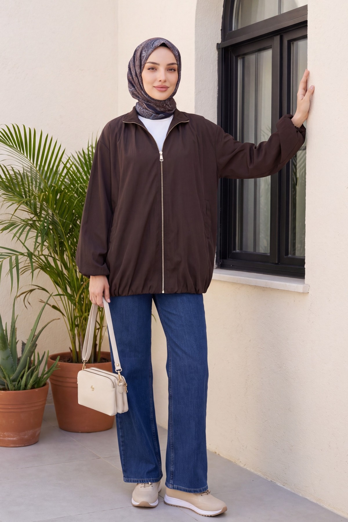 Lined Parachute Jacket with Stand-Up Collar, Zipper, Dual Pockets, and Elasticated Hem and Cuffs -Brown