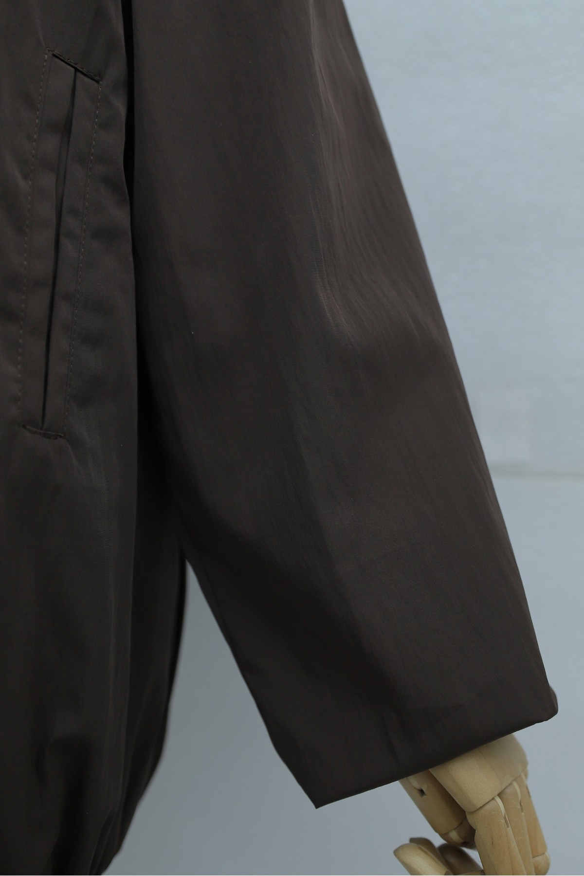 Lined Parachute Jacket with Stand-Up Collar, Zipper, Dual Pockets, and Elasticated Hem and Cuffs -Brown