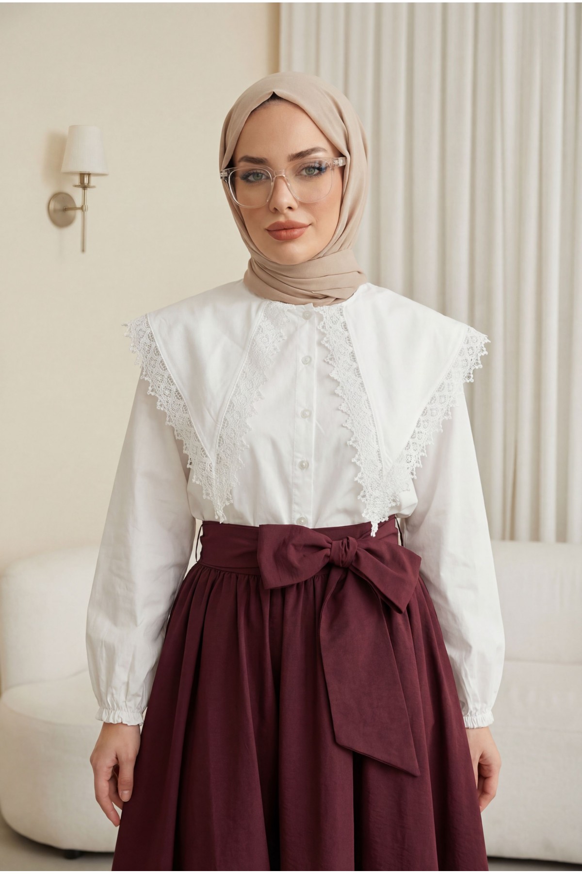 Lace-trimmed Wide-Neck Poplin Shirt with Drawstring and Elasticated Cuffs -White