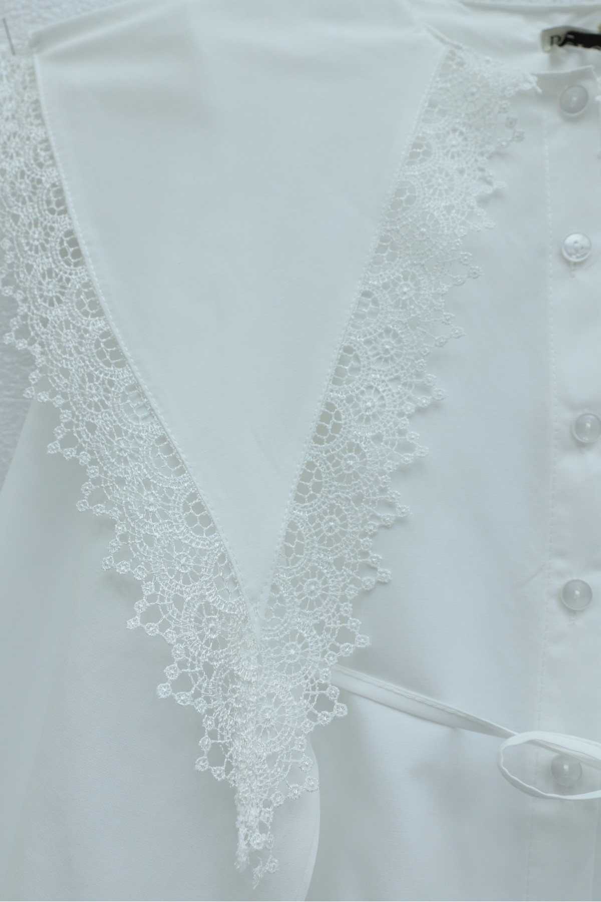 Lace-trimmed Wide-Neck Poplin Shirt with Drawstring and Elasticated Cuffs -White