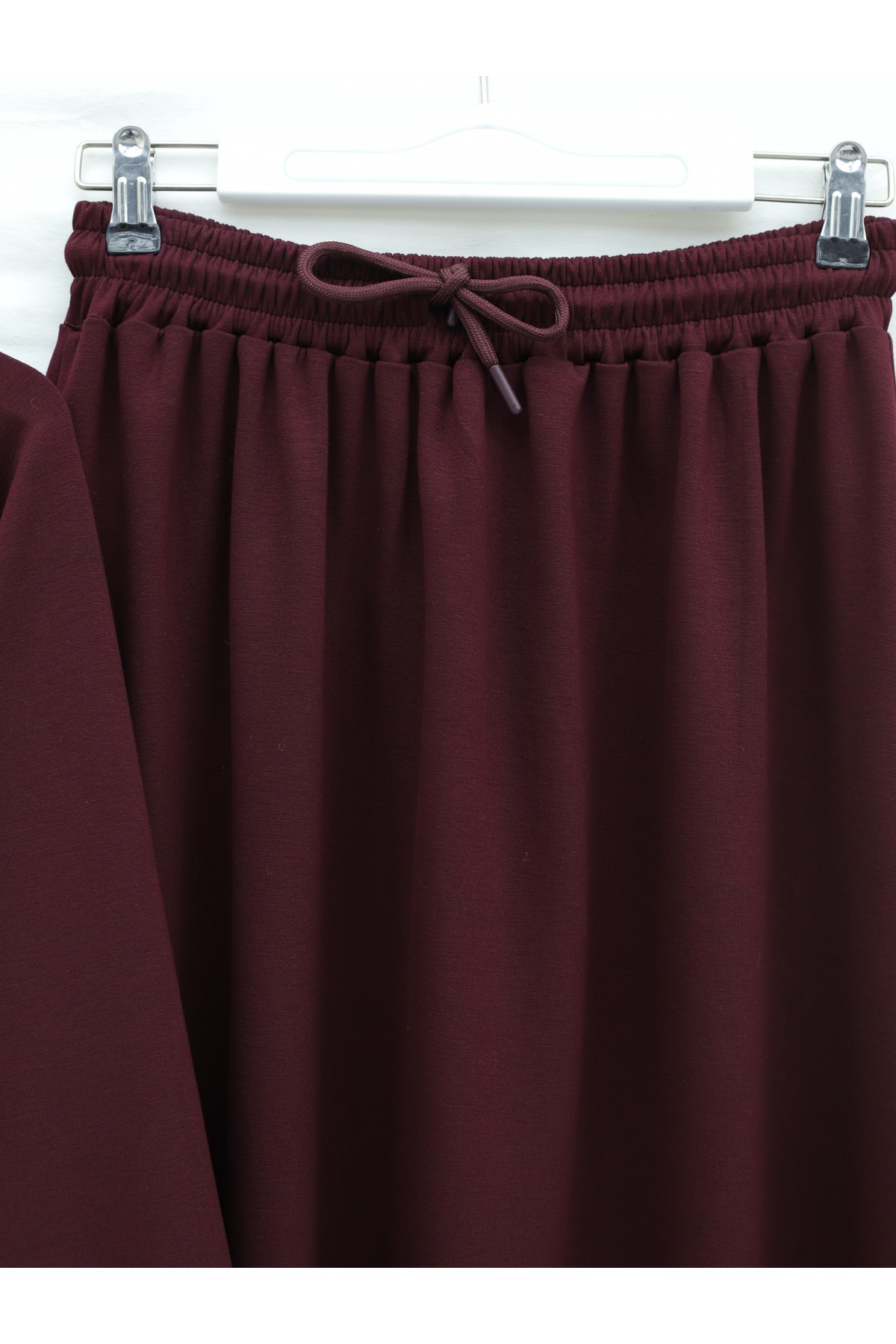 طقم تنورة بياقة دائرية وأكمام واسعة وخصر مطاطي -بوردو