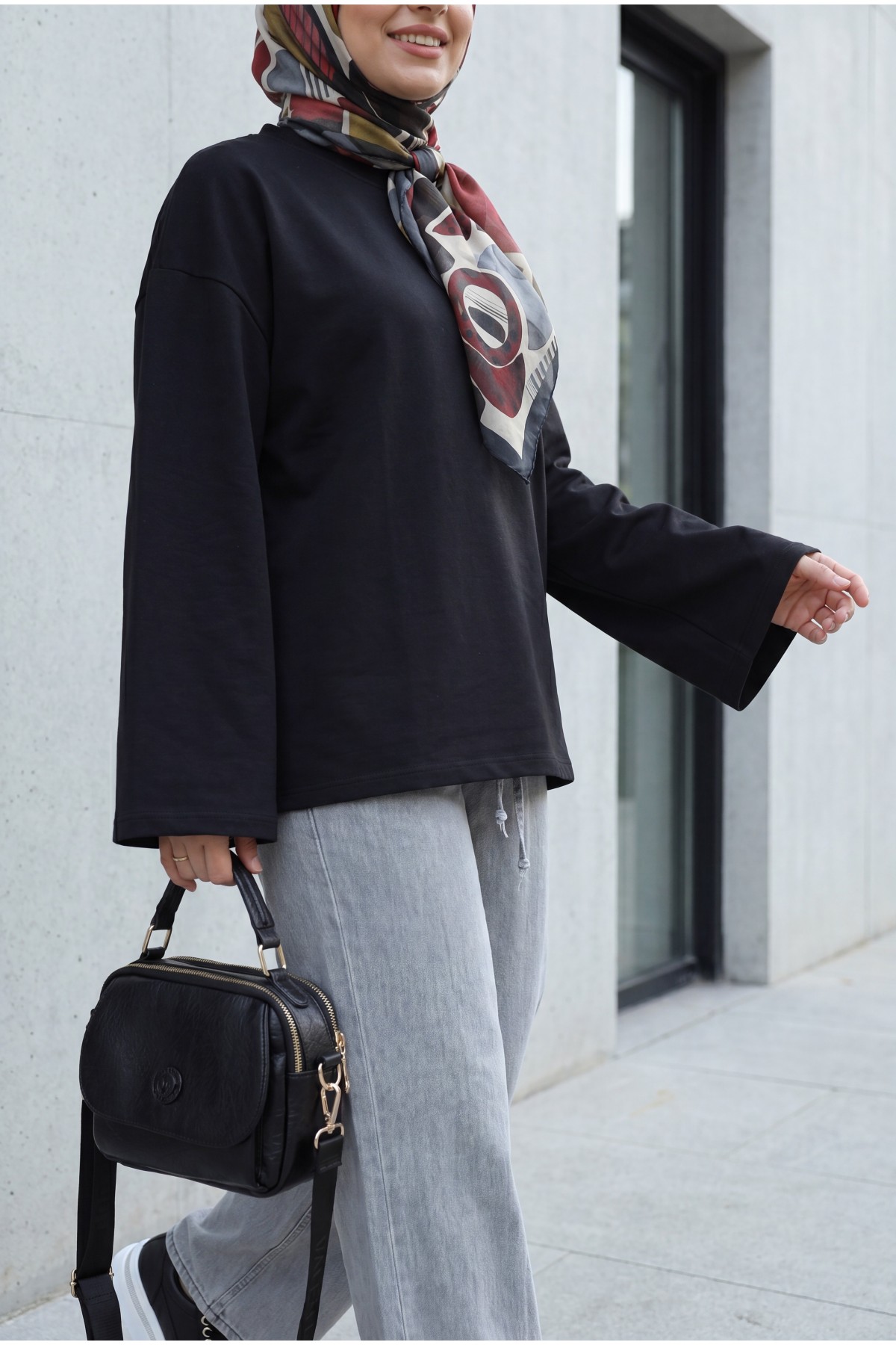 Bisiklet Yaka Uzun Kollu Oversize Penye Sweat -Siyah