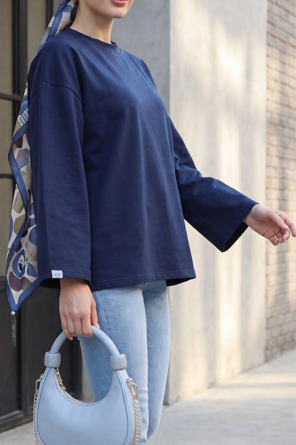 Crew Neck Long Sleeve Oversize Cotton Sweatshirt -Navy blue