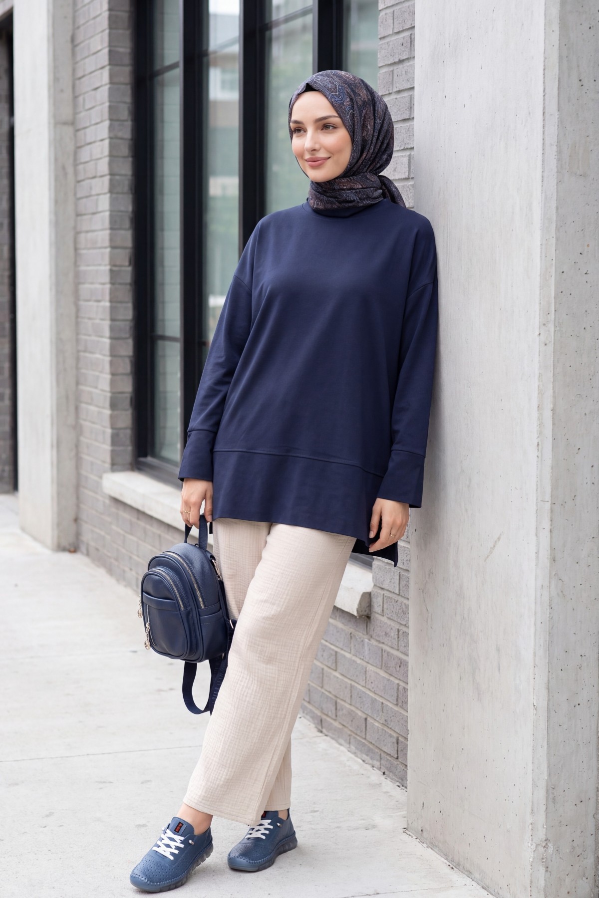 Bisiklet Yaka Yırtmaçlı Oversize Penye Tunik  -Lacivert