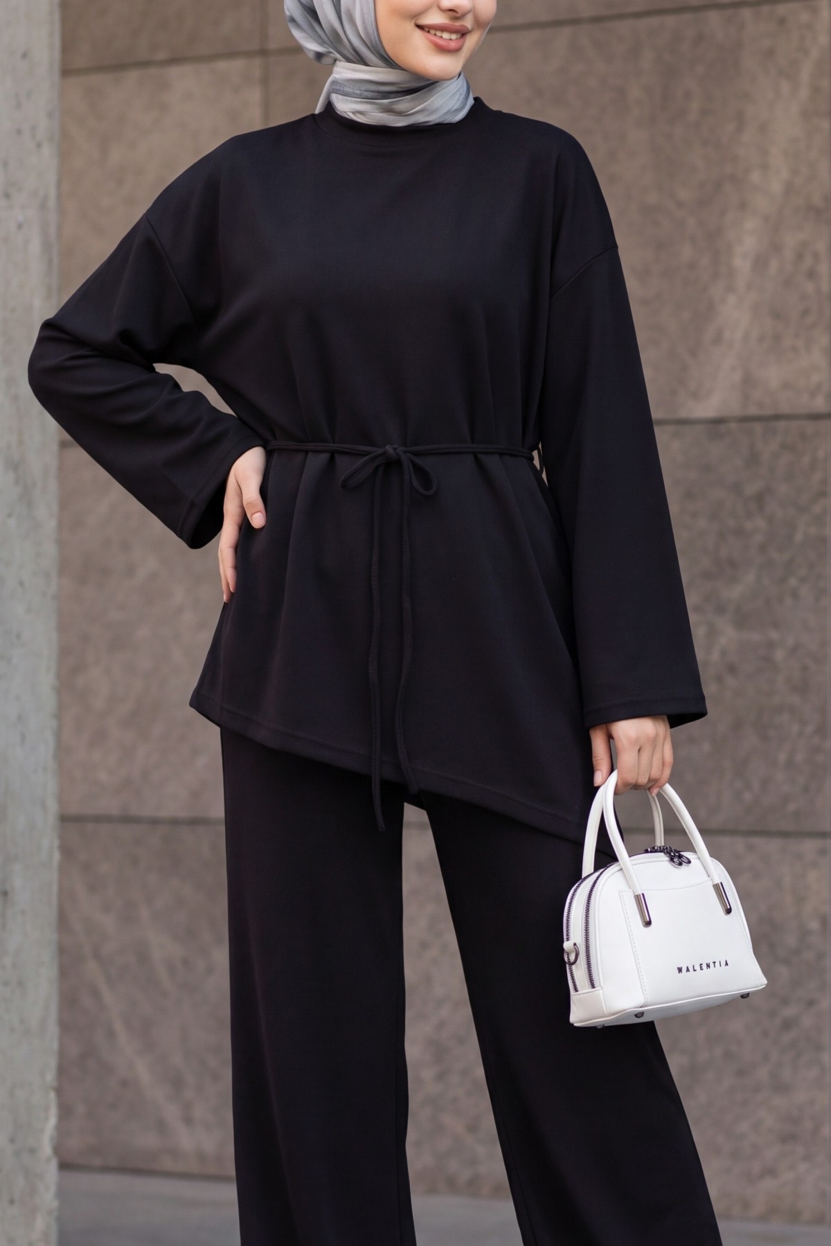 Asimetrik Kesim Beli Kemerli Pantolonlu Oversize Penye Takım -Siyah