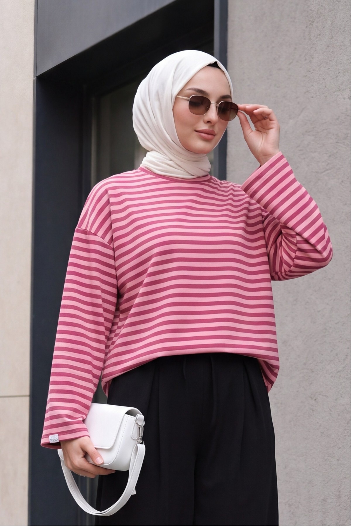 Oversized Crew-Neck Sweatshirt with Thick Stripes and Stretch Fabric -Dried rose