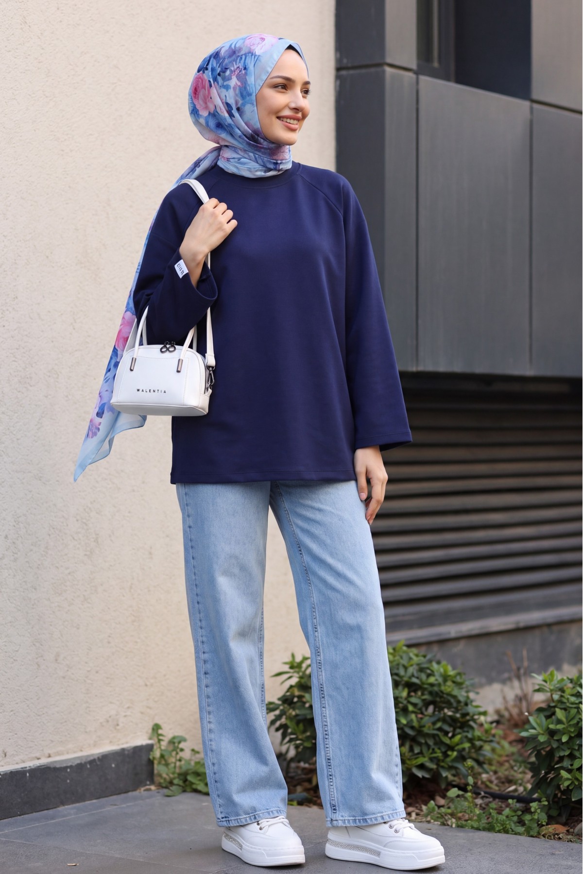 Oversized Stretch Crew-Neck Sweatshirt -Navy blue