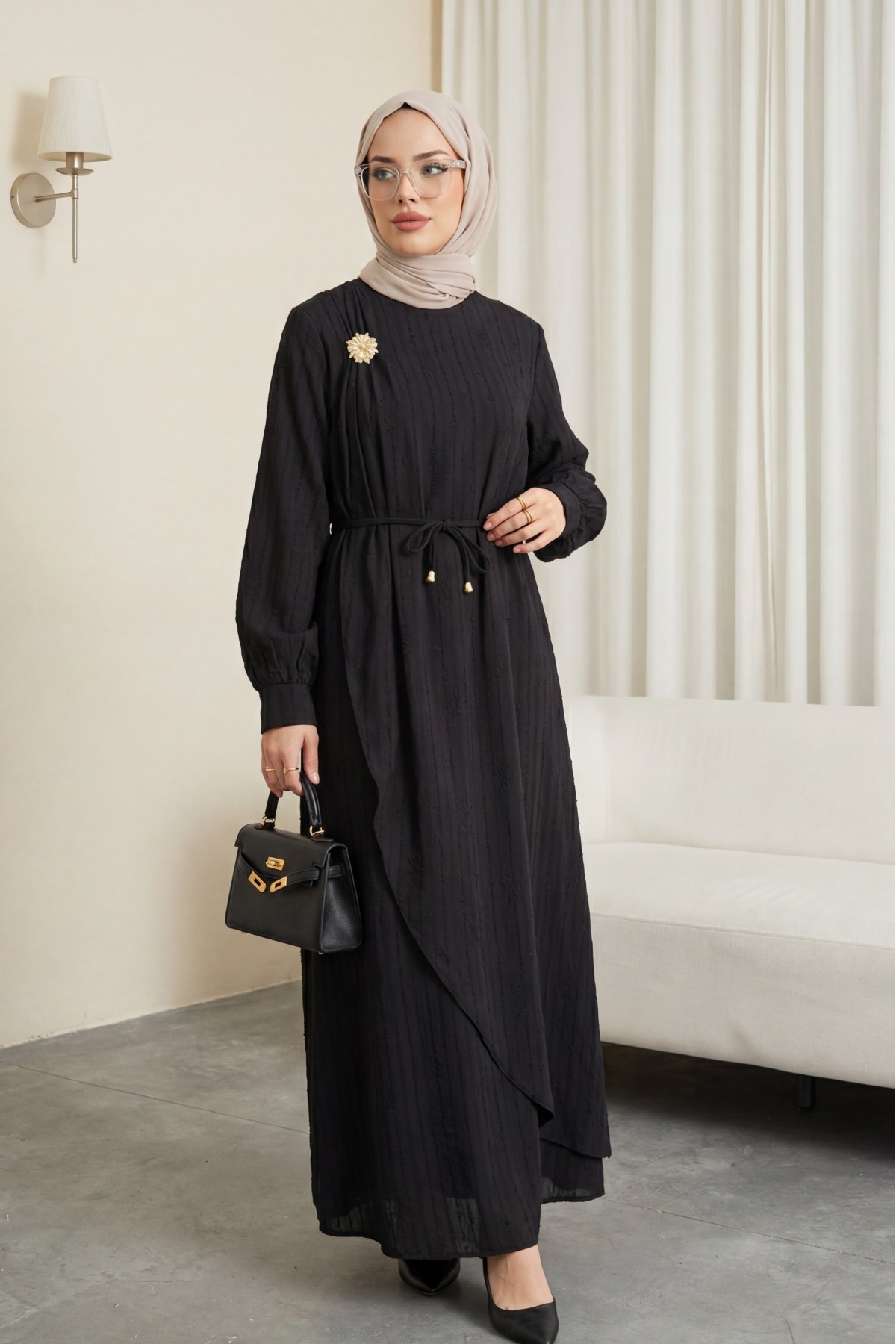 Önü Çift Kat Belden Bağlamalı Broşlu Astarlı Keten Elbise -Siyah