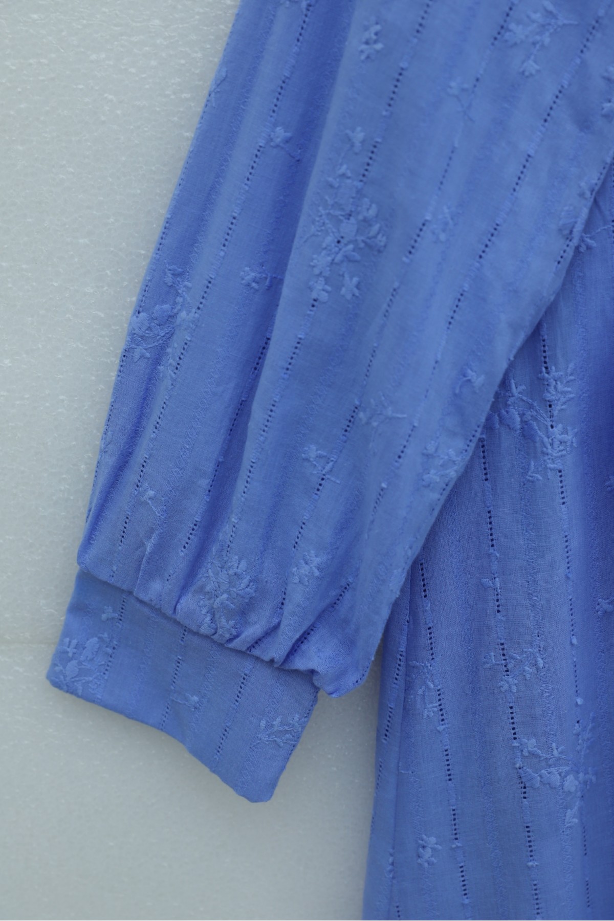 Önü Çift Kat Belden Bağlamalı Broşlu Astarlı Keten Elbise -Mavi