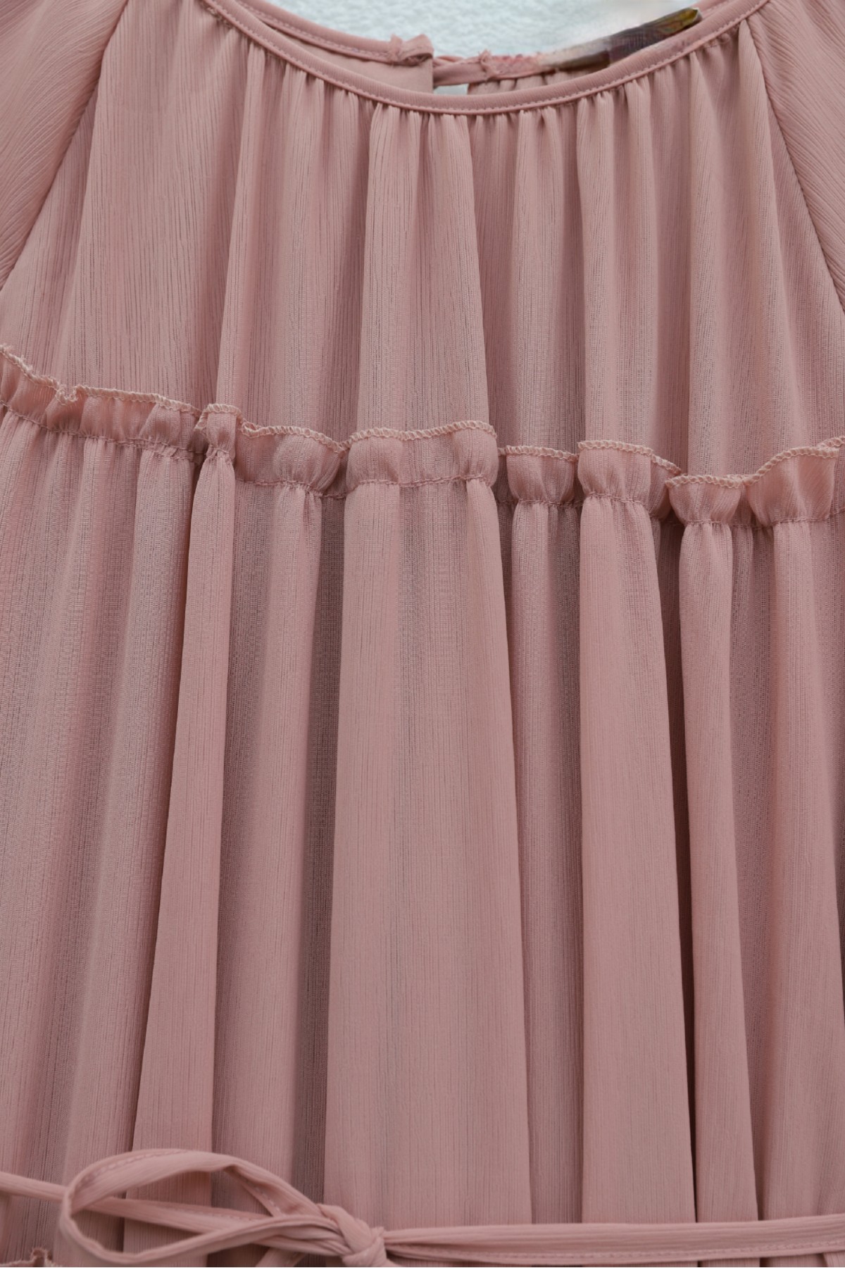 Yuvarlak Yaka Balon Kol Parçalı Astarlı Şifon Elbise -Pudra