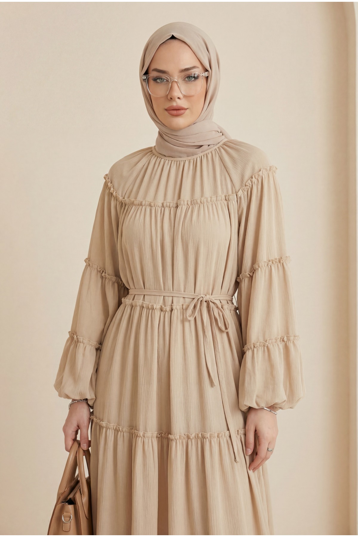 Yuvarlak Yaka Balon Kol Parçalı Astarlı Şifon Elbise -Bej