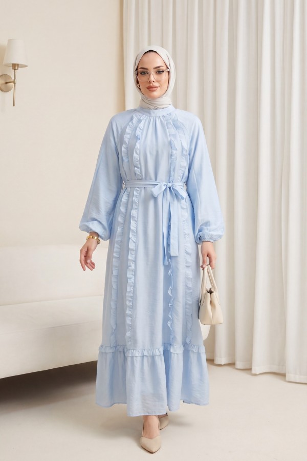 فستان كوبرا ذو تصميم مكشكش من الأمام، وحزام عند الخصر، وأكمام مطاطية، وبطانة. -ريشي