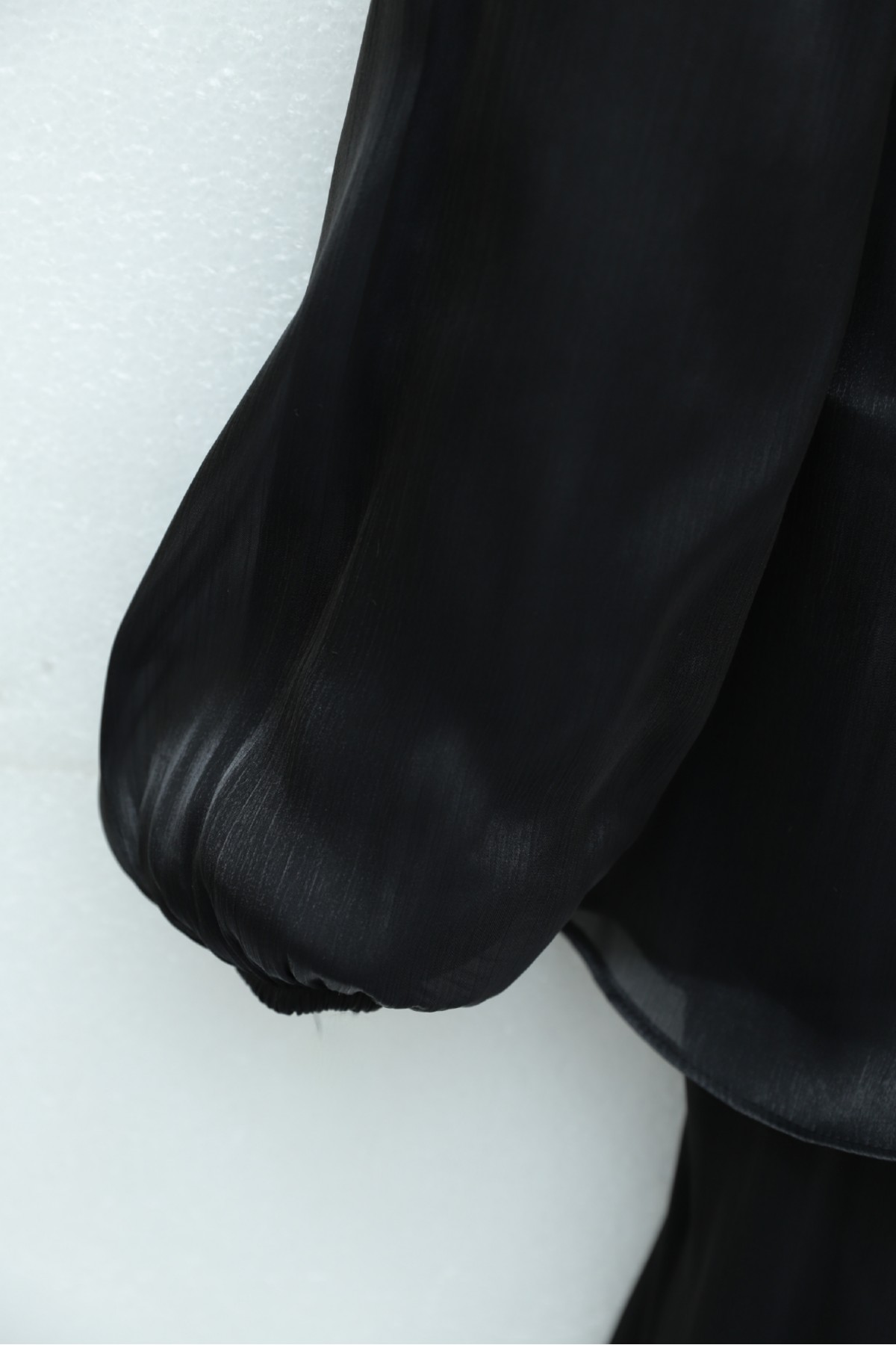 Shimmering Chiffon Dress with Elasticated Sleeves, Drawstring Waist, and Layered Skirt -Black