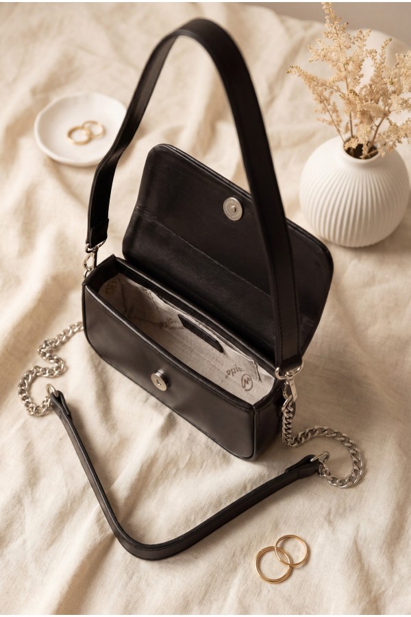 Box Bag with Removable Double Straps and Magnetic Closure -Black