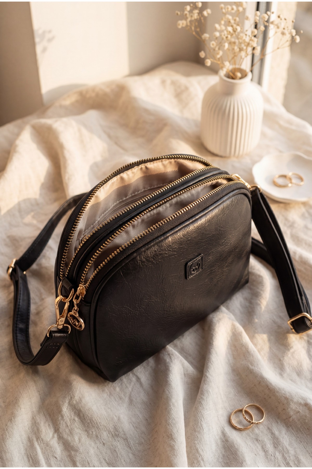 Double Compartment Zippered Crossbody Long Strap Bag -Black