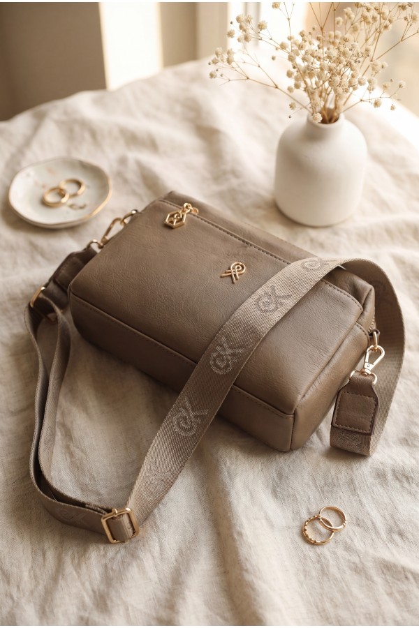 Zippered Crossbody Bag -Light coffee