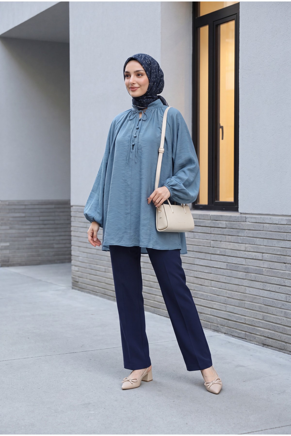 Yakası Bağlamalı Yarım Düğmeli Astarlı Oversize Tül Vual Bluz -Petrol