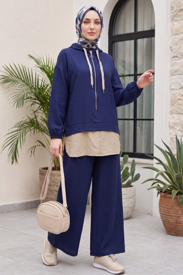 Strawberry Set with Half-Zip Hooded Sweatshirt, Elasticated Cuffs, and Wide-Leg Pants -Navy blue